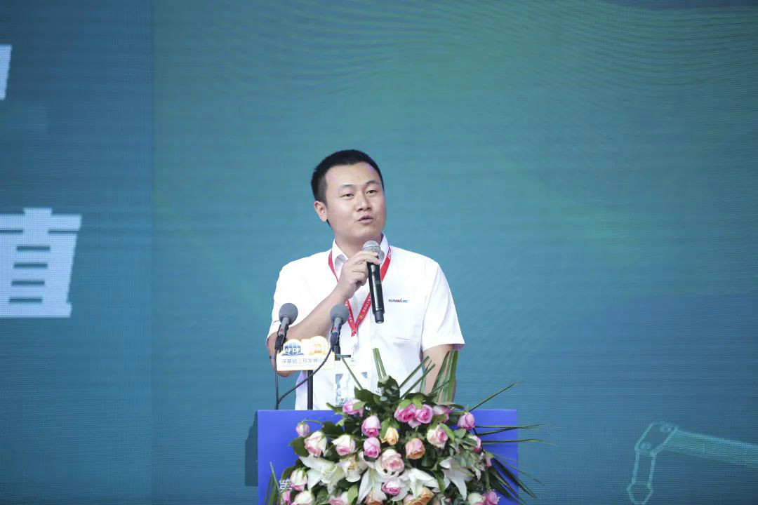 9001cc金沙以诚为本智能全国客户互换会在深基础工程发展论坛会场进行