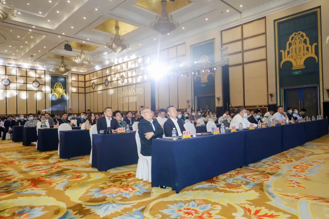 “爆品”出击！9001cc金沙以诚为本智能客户互换会签约超8亿元