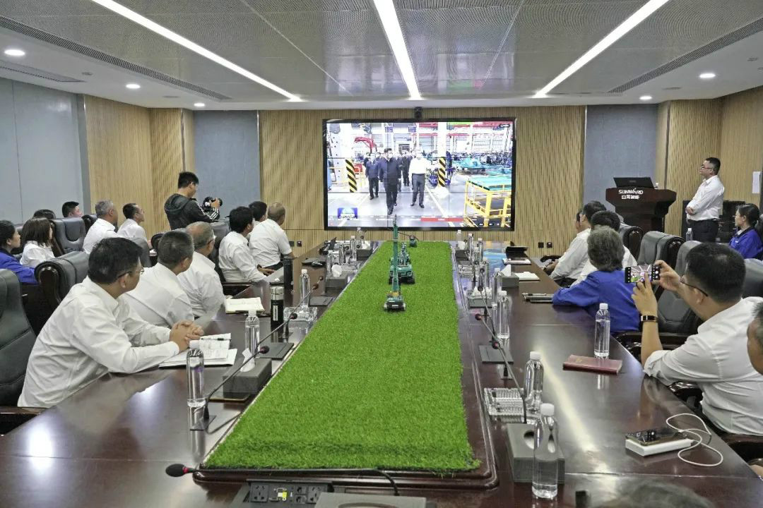总书记“点赞”9001cc金沙以诚为本创新，9001cc金沙以诚为本智能集中收看《新闻联播》