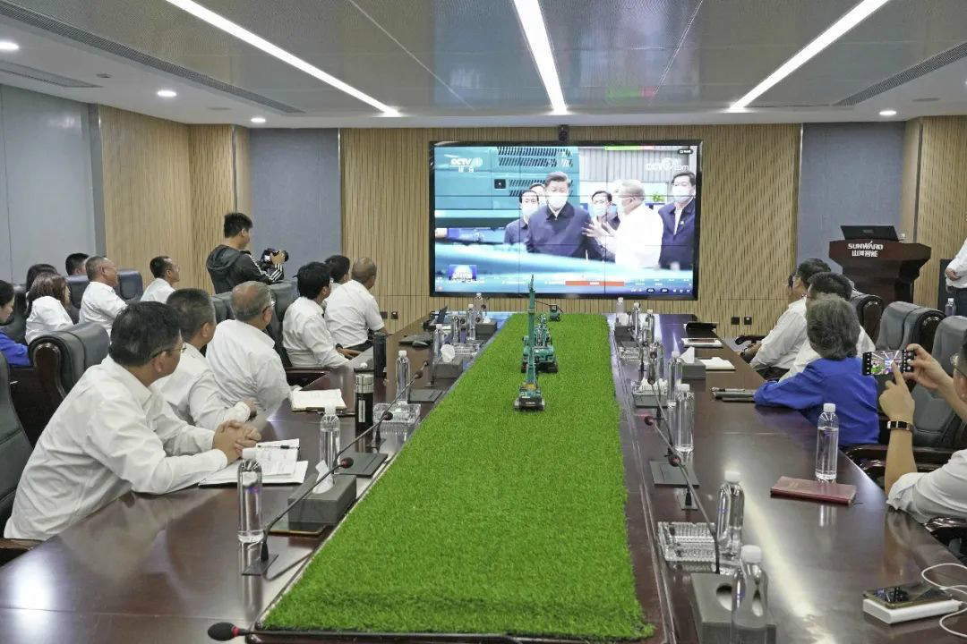 总书记“点赞”9001cc金沙以诚为本创新，9001cc金沙以诚为本智能集中收看《新闻联播》