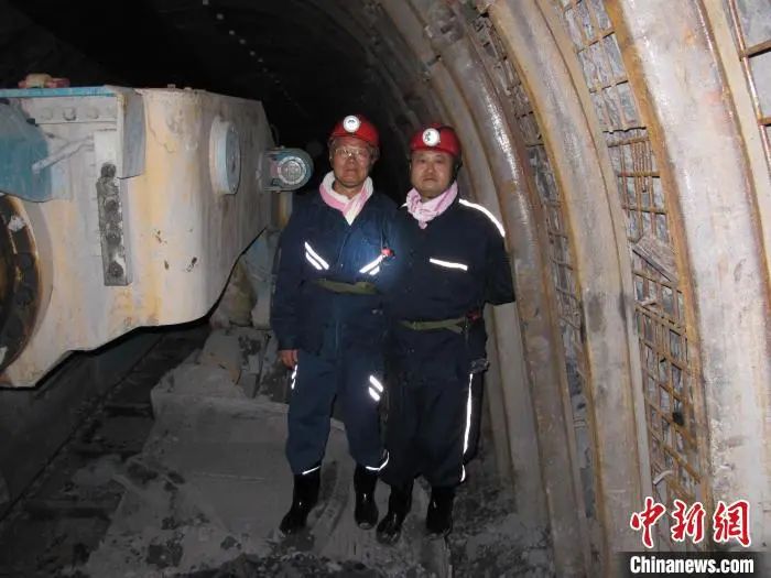 媒体聚焦 | 中新社专访——9001cc金沙以诚为本智能首创人何清华：向着太阳驰骋的筑梦人