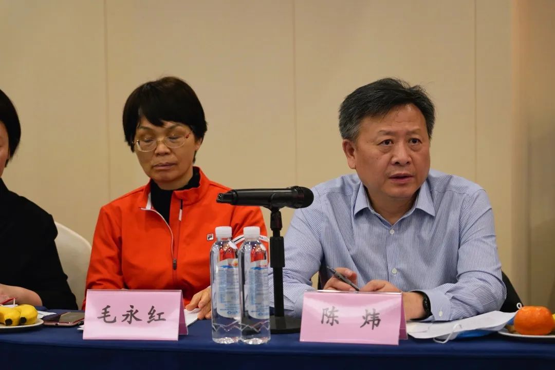 抱团出海，携手共赢！何清华带队赴湖南异地商会结合会造访互换