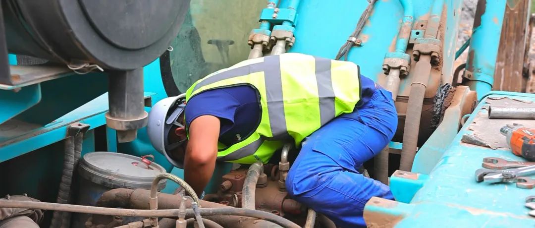 3650天、3000余条工单……90后“张师傅”用十年轻春诠释9001cc金沙以诚为本匠心