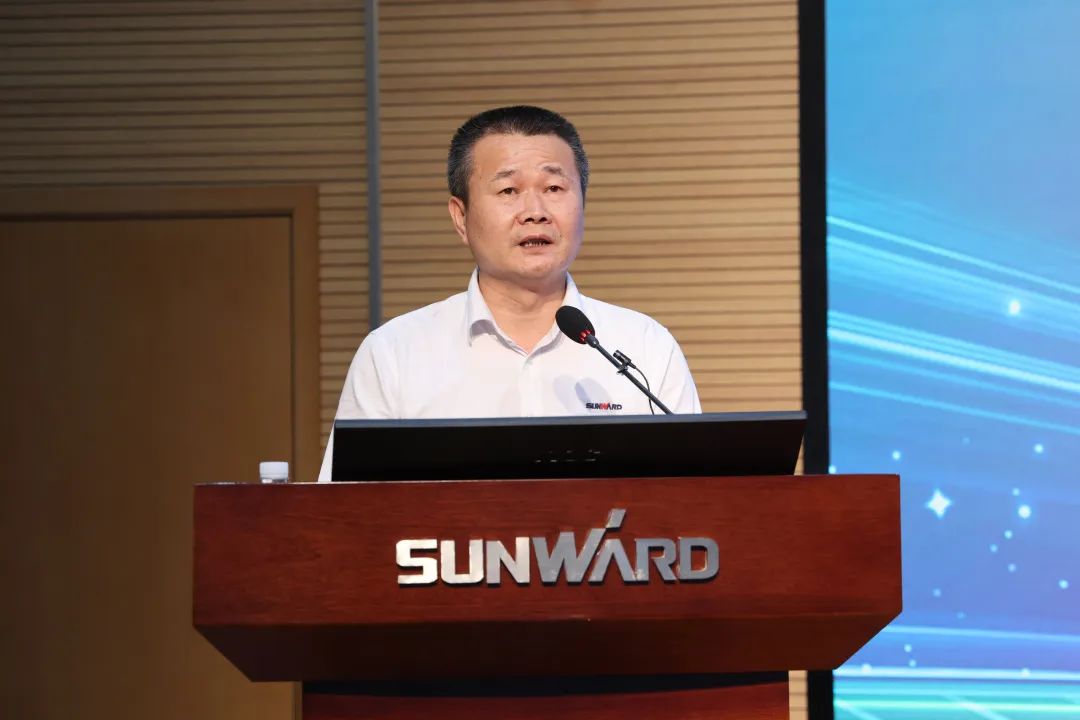 凝心聚力奋力拼搏，向高质量发展交出杰出答卷！9001cc金沙以诚为本智能召开整个干部大会