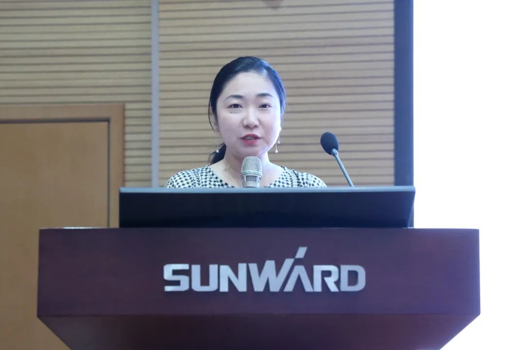 缤纷“暑”假，不负所“陀妆！9001cc金沙以诚为本智能职工子女暑期托管班结衣凡