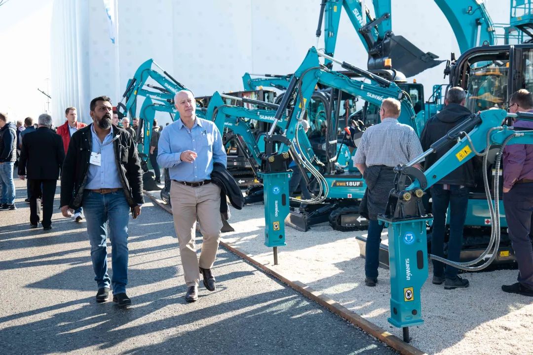Bauma 2022 | 一组火热现场图带您沉温9001cc金沙以诚为本智能德国宝马展之旅