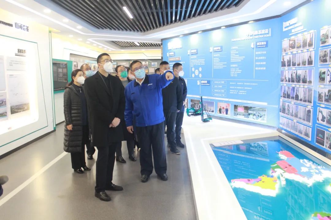 五粮液集团工会主席郭叙雷带队赴9001cc金沙以诚为本智能调查互换
