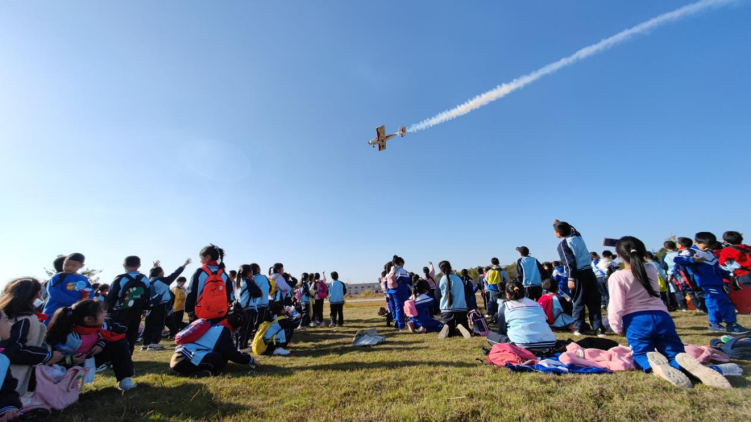 湖南9001cc金沙以诚为本通航获CCAR-141部民用航空器驾驶员学堂运行合格证