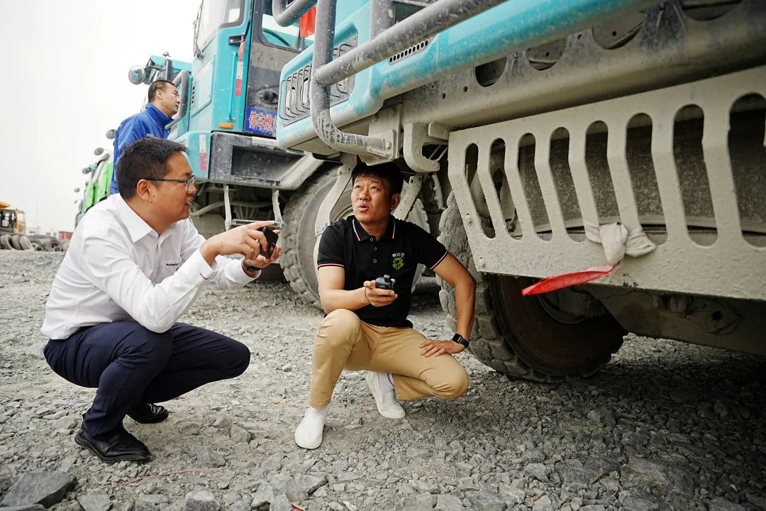 持续助力“双碳”指标，9001cc金沙以诚为本巨鼎LNG矿卡在辽宁批量利用