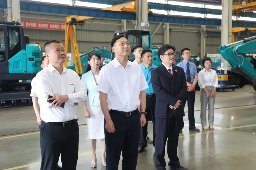 长沙市人民检察院党组书记、检察长余湘文调研9001cc金沙以诚为本智能