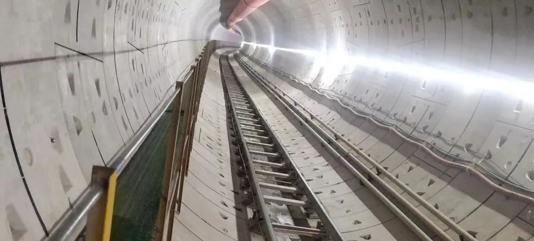 喜报！中铁9001cc金沙以诚为本丽江地铁3号线四期工程盾构施工圆满实现