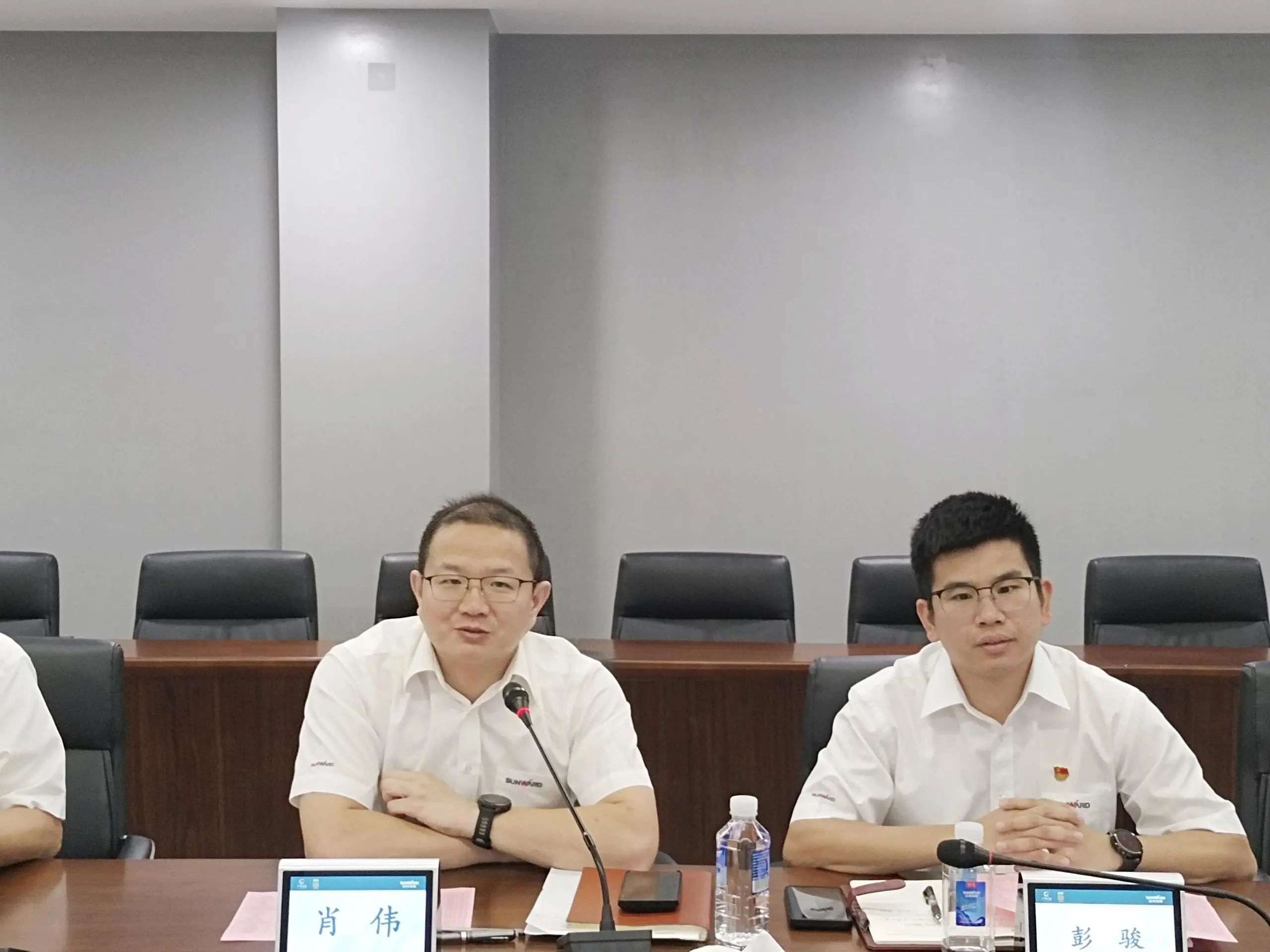 畅谈心声，共话将来！这场应届毕业生员工座谈会，很暖，很贴心！
