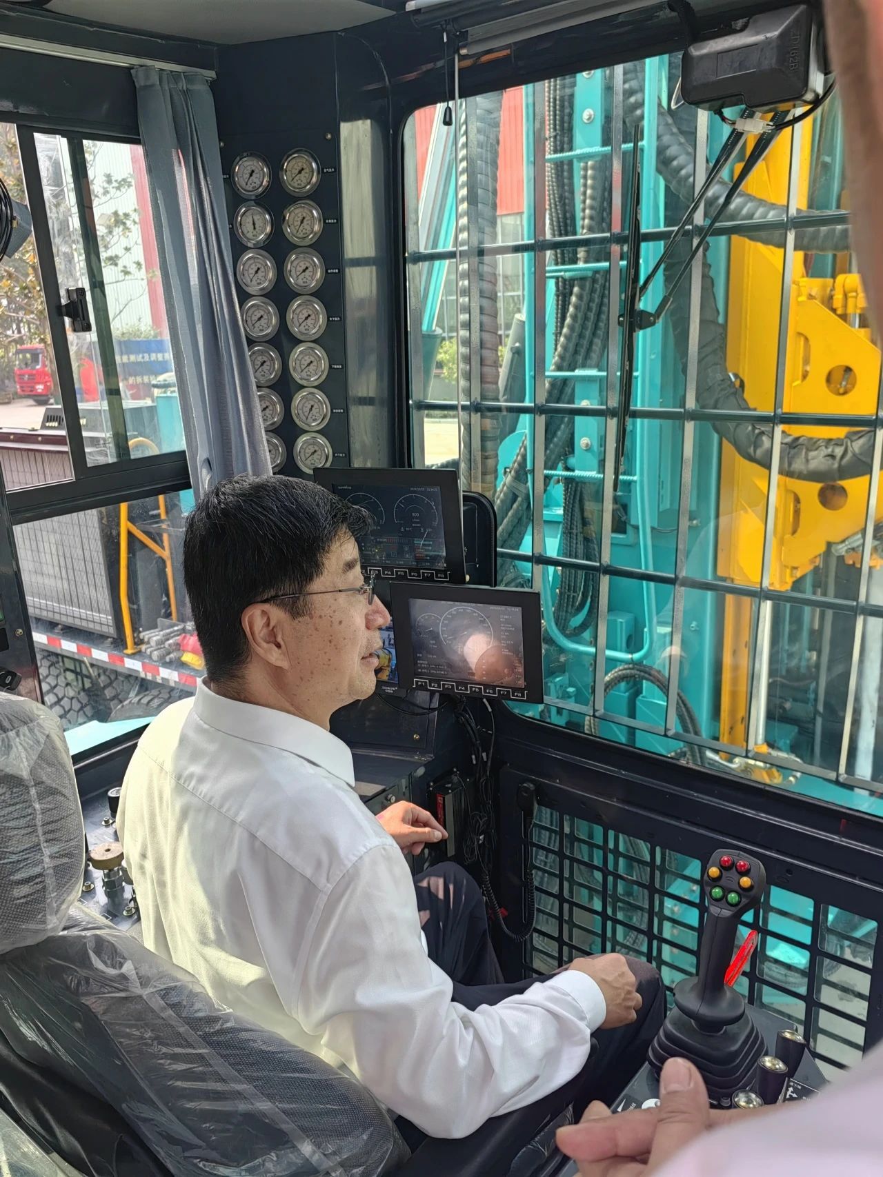 9001cc金沙以诚为本智能创新设备亮相全国矿山钻探（应急接济）技术较量