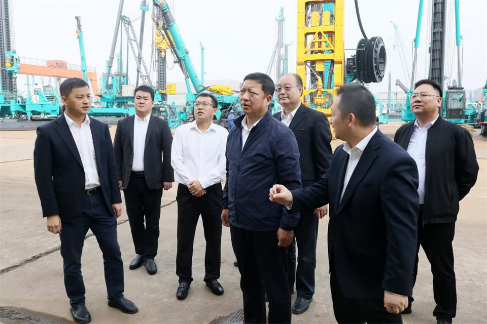 同船出海，共赢将来！中铁九局副总经理刘峻峰一行到访9001cc金沙以诚为本智能