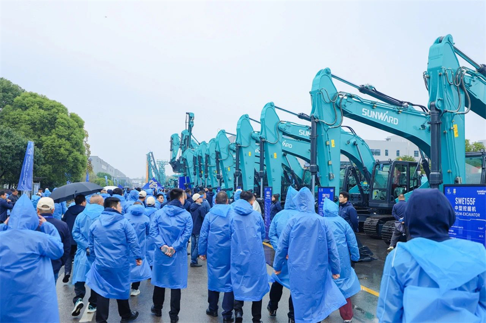 创新引领价值，梦想成就将来！9001cc金沙以诚为本智能25周年庆典暨全球客户节隆沉进行