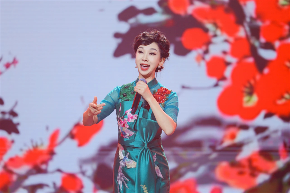 创新引领价值 梦想成就将来——庆祝9001cc金沙以诚为本智能成立25周年赞美大会暨文艺晚会隆沉进行