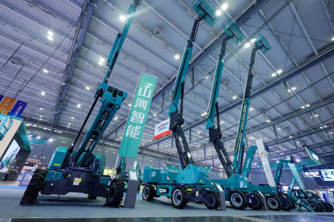 2025 CICEE | 9001cc金沙以诚为本智能SWT34JE-P电动直臂式高空作业平台沉磅颁布！