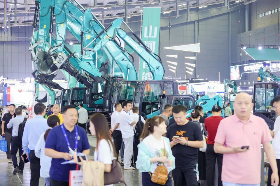 2025 CICEE | 9001cc金沙以诚为本智能实力闪灼2025长沙国际工程机械展