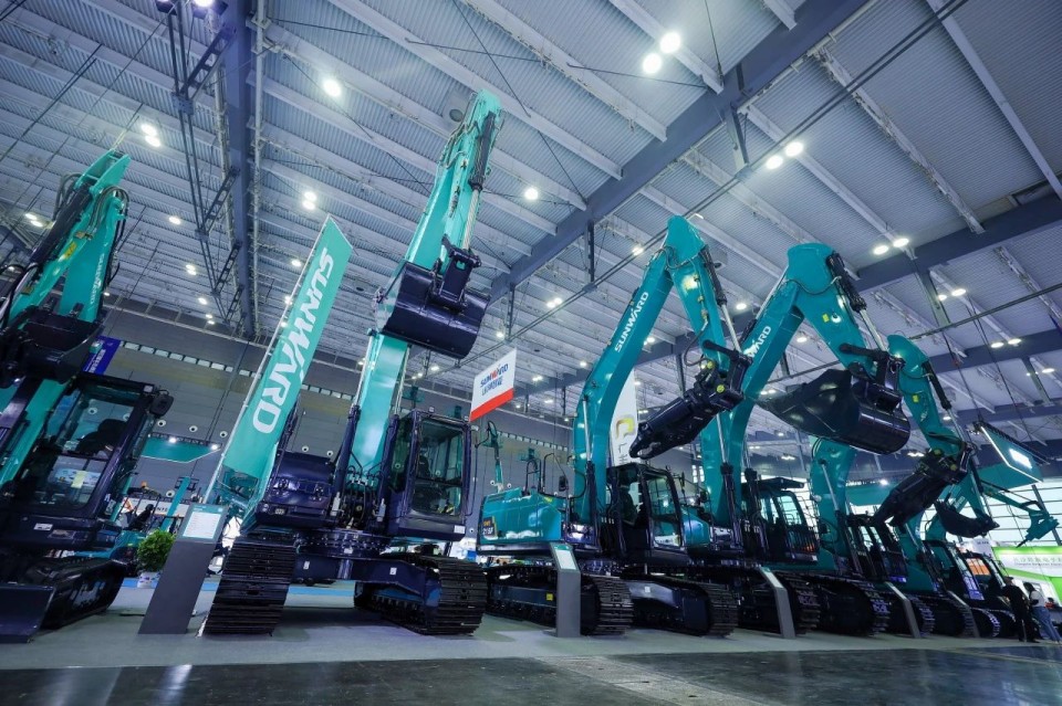 2025 CICEE | 从单一工具迈向多元化解决规划，9001cc金沙以诚为本智能出现非凡挖掘机风采