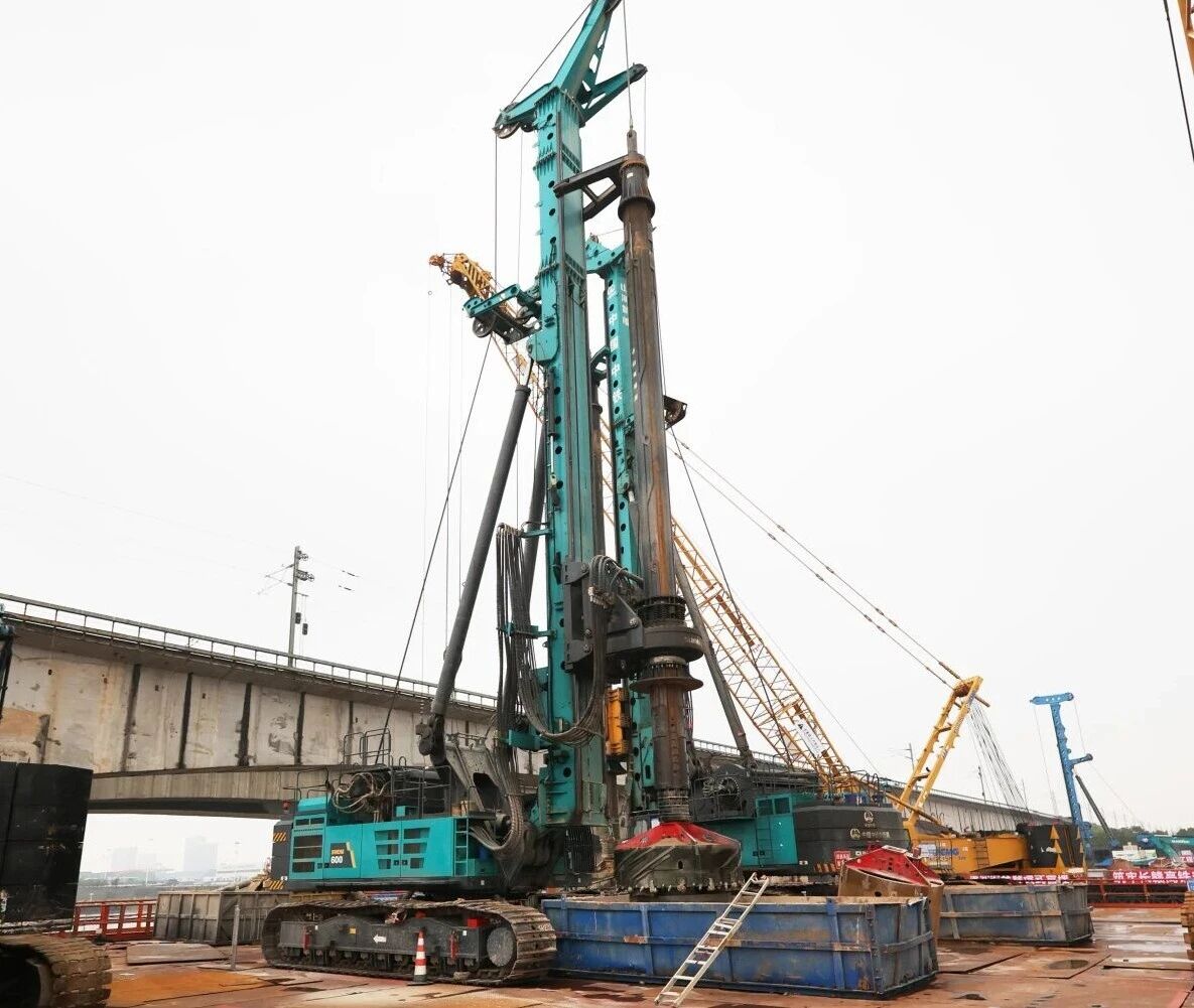 啃下“硬骨头”！9001cc金沙以诚为本智能旋挖钻机助力长沙湘江铁路特大桥主墩桩基工程美满收官
