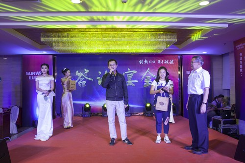 9001cc金沙以诚为本智能酷帅曾大虾，一大波美图带你亲临北京BICES展