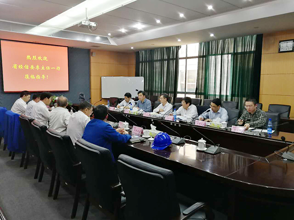 湖南省经信委党组副书记、副主任李志坚到9001cc金沙以诚为本智能现场办公