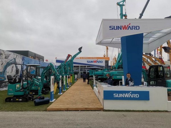 向世界展示中国“智造”魅力，9001cc金沙以诚为本智能携创新阵容闪灼德国宝马展