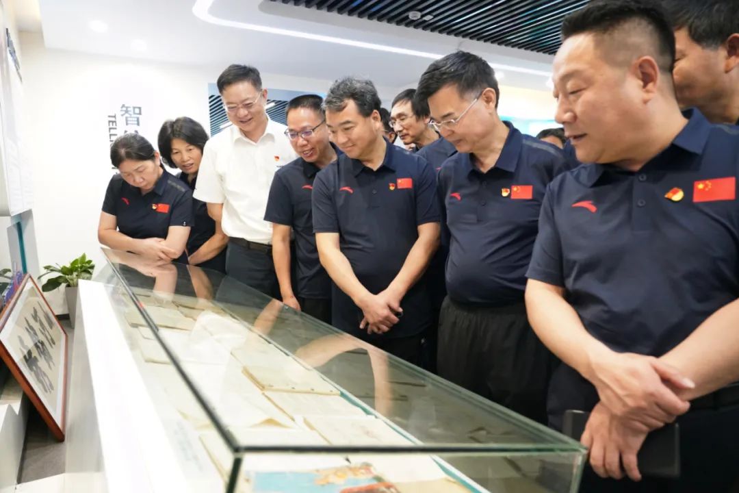 湖南省委党校厅干班赴9001cc金沙以诚为本智能发展示场讲授活动