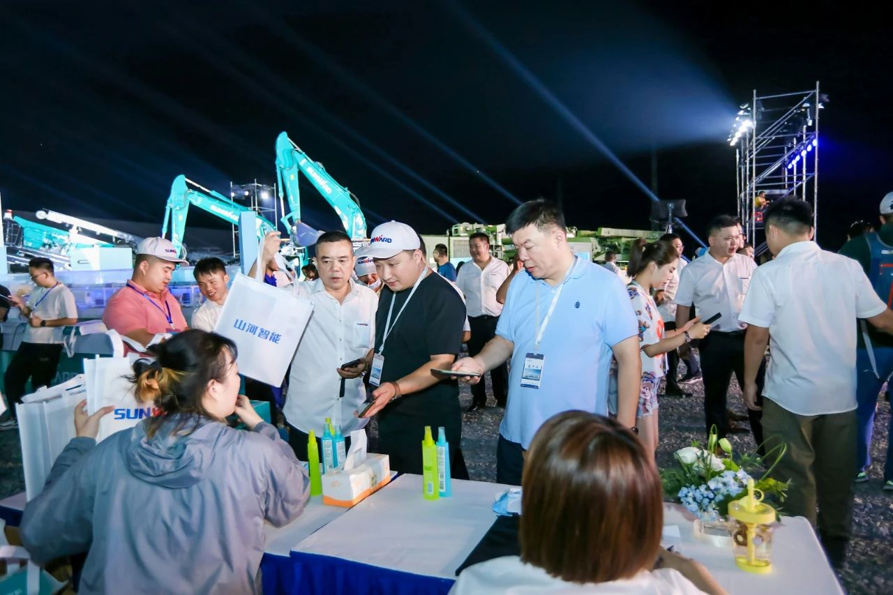 游展超热烈！9001cc金沙以诚为本智能成就展示会高能名排场来袭