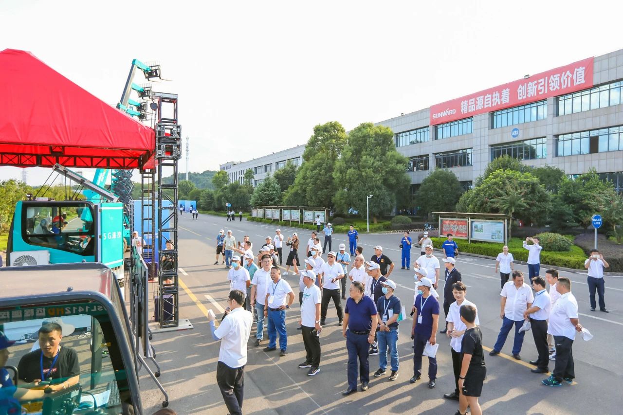 远程？+仿真培训！全球初创5G？胤抡媾嘌抵腔燮教ń艹隽料